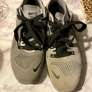 Nike Free Run TR Fit 4: size 9 in women